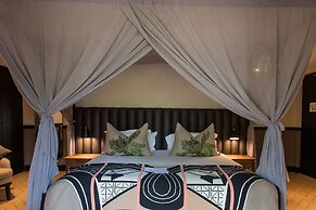 Kruger Shalati - Train on the Bridge and Garden Suites