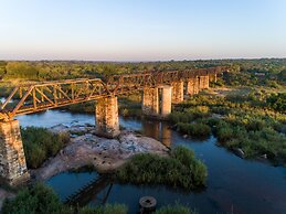 Kruger Shalati - Train on the Bridge and Garden Suites