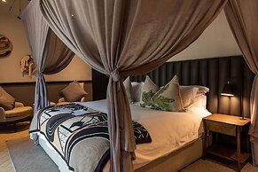 Kruger Shalati - Train on the Bridge and Garden Suites