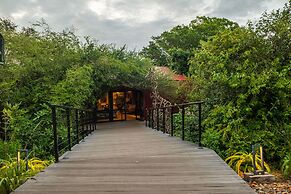 Kruger Shalati - Train on the Bridge and Garden Suites