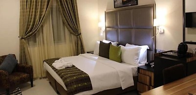 Class Suites Signature