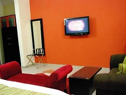 Class Suites Signature