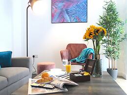 Tudors eSuite Grand Central Aparthotel