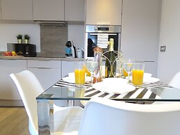 Tudors eSuite Grand Central Aparthotel