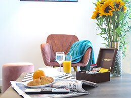 Tudors eSuite Grand Central Aparthotel