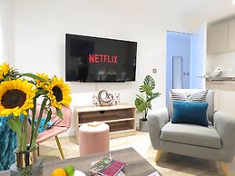 Tudors eSuite Grand Central Aparthotel