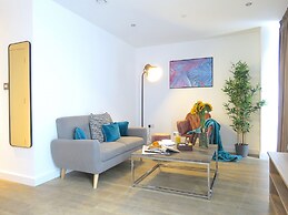 Tudors eSuite Grand Central Aparthotel