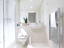 Tudors eSuite Grand Central Aparthotel