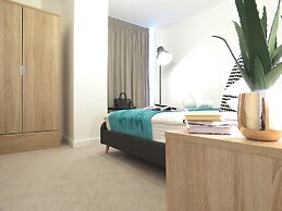 Tudors eSuite Grand Central Aparthotel