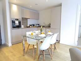 Tudors eSuite Grand Central Aparthotel