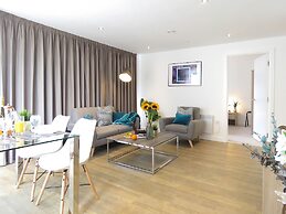 Tudors eSuite Grand Central Aparthotel