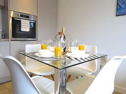 Tudors eSuite Grand Central Aparthotel