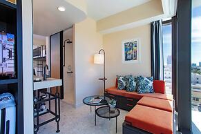 Moxy Miami South Beach