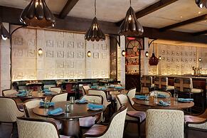 Moxy Miami South Beach