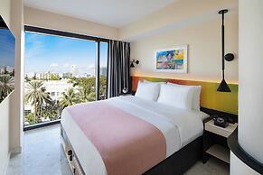 Moxy Miami South Beach