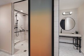 Moxy Miami South Beach