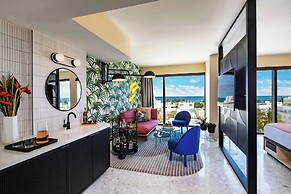 Moxy Miami South Beach