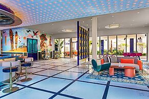 Moxy Miami South Beach