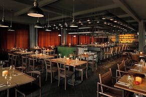 Moxy Miami South Beach