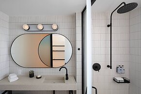 Moxy Miami South Beach