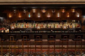 Moxy Miami South Beach