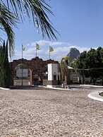 Hotel Villas Mahando