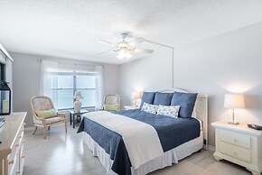 Reflections Gulf Front With Ocean Views 2 Bedroom Condo by RedAwning