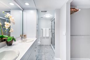 Reflections Gulf Front With Ocean Views 2 Bedroom Condo by RedAwning