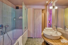 Aiden by Best Western Clermont-Ferrand Hotel & Spa