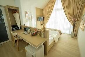 Saksiam Lakeside Resort