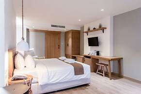 Saksiam Lakeside Resort