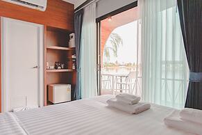 Saksiam Lakeside Resort