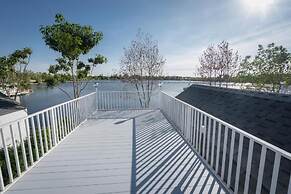 Saksiam Lakeside Resort