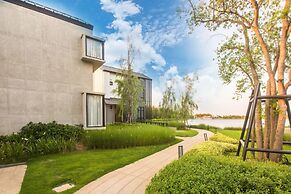 Saksiam Lakeside Resort