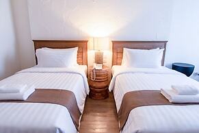 Saksiam Lakeside Resort