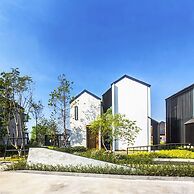 Saksiam Lakeside Resort