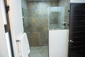 Modern Loft Apartment for two People With Invoice