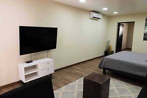 Modern Loft Apartment for two People With Invoice