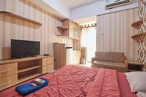 Apartment Green Lake View Ciputat by Celebrity Room