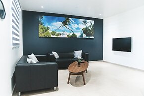 Gray Door Apartments - Adults Only