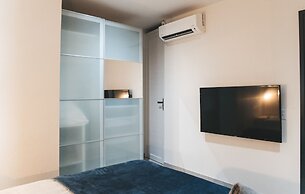 Gray Door Apartments - Adults Only