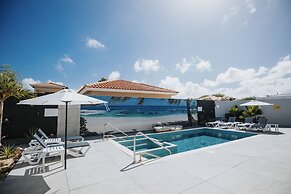 Gray Door Apartments - Adults Only