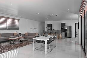 Gray Door Apartments - Adults Only