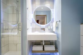 Hampton by Hilton Blackburn