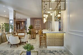 Lefel Hotel