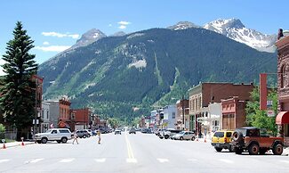 Kendall Mountain Lodge