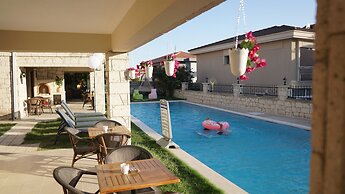 Fizzio Alacati Hotel