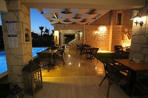 Fizzio Alacati Hotel