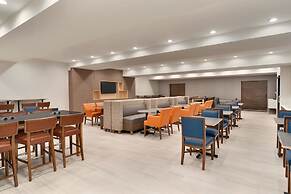 Holiday Inn Express Jamaica - JFK AirTrain - NYC by IHG