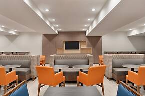 Holiday Inn Express Jamaica - JFK AirTrain - NYC by IHG